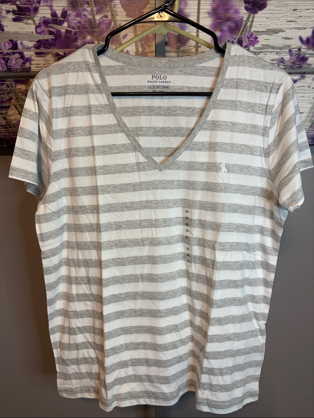 Polo Ralph Lauren Women’s  Striped V-Neck Tee in Light Gray & White Size XL NWT